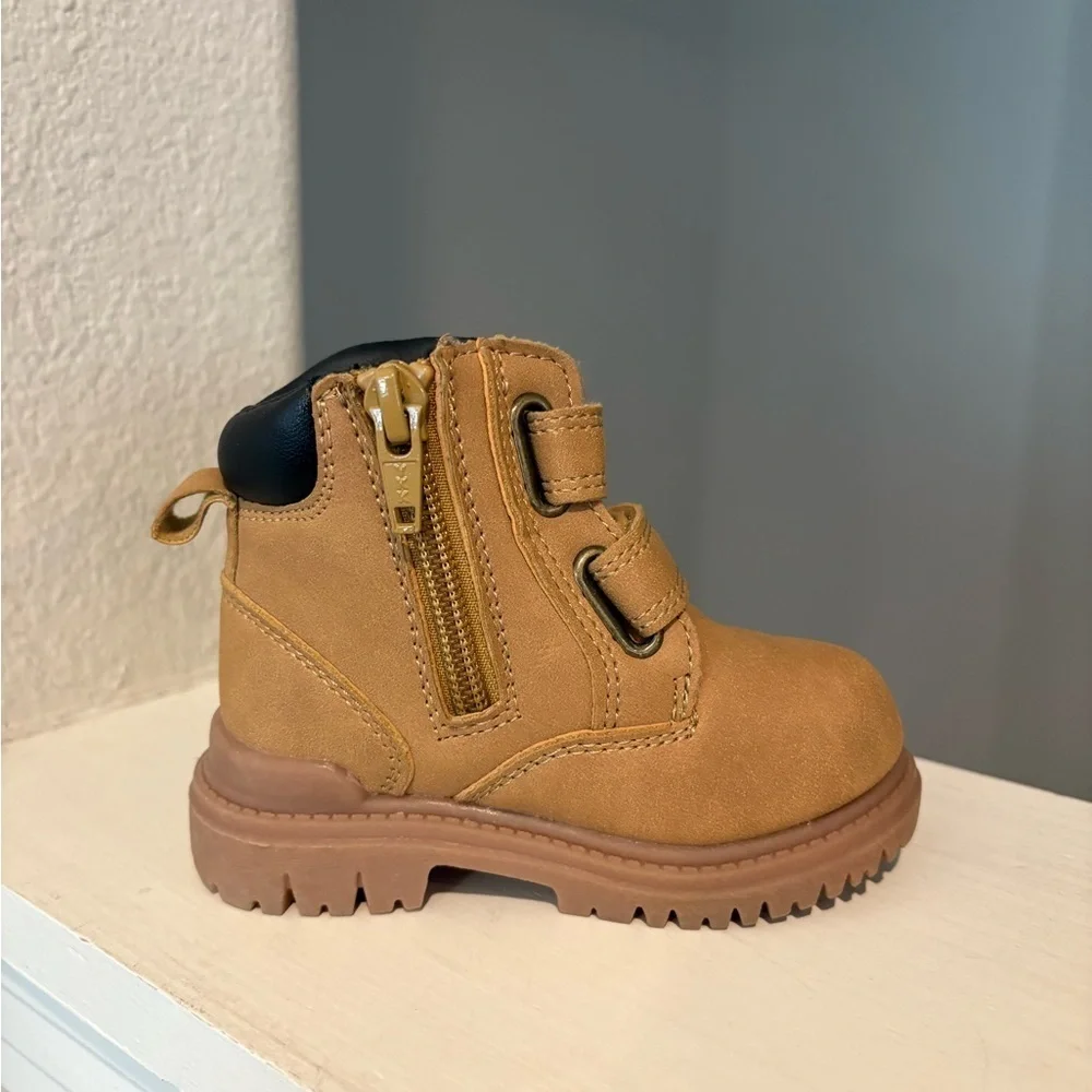 Wonder Nation Infant Tucker Construction Boots Size 4 Boys Easy On Off Zipper